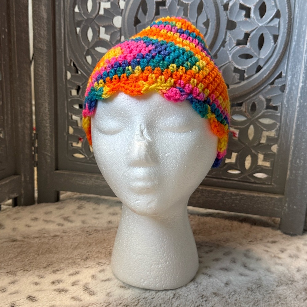NWT! Whimsical rainbow beanie hat OS scalloped colorful knit girlhoodcore winter - Picture 2 of 8